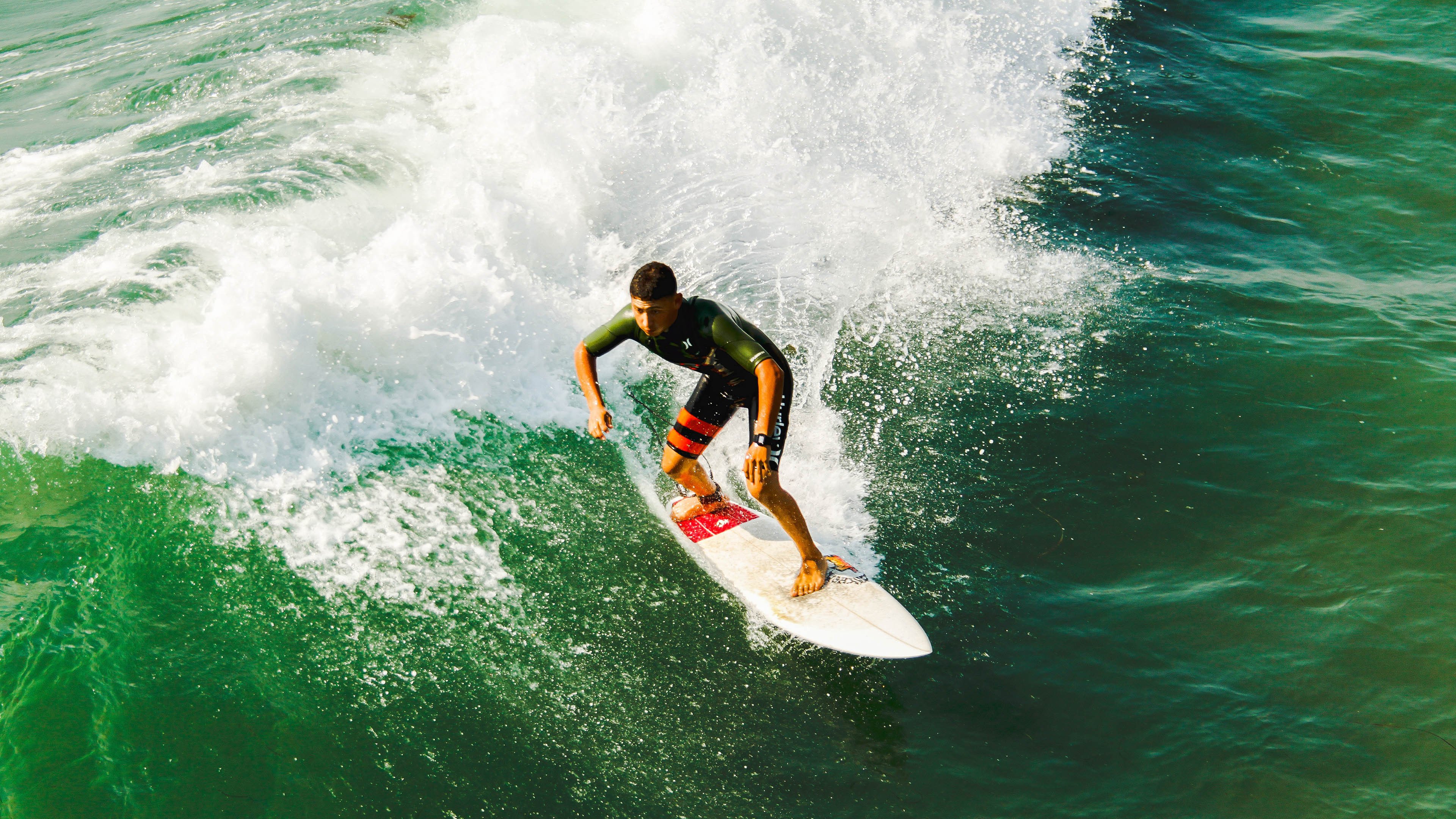 “霍斯特带领南非队打破防守纪录,向世界冠军冲刺”